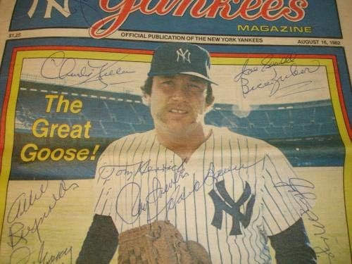 Augusztus 16, 1982 Yankees Magazin, Újság által Aláírt 24 Yankees HOFers & Csillagok - Dedikált MLB Magazinok